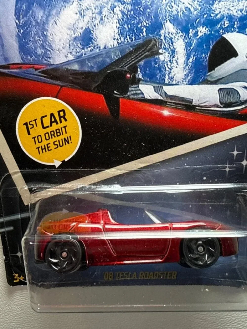 Hot Wheels 2018 Greetings From Space 1st Car to Orbit Sun 08 Tesla Roadster NEW